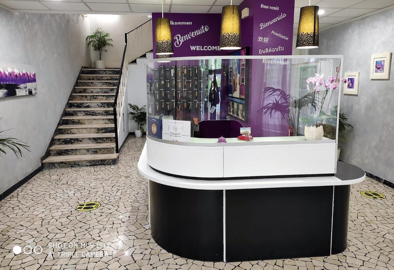 Mantovani Hotel Mariu Rimini Exteriör bild